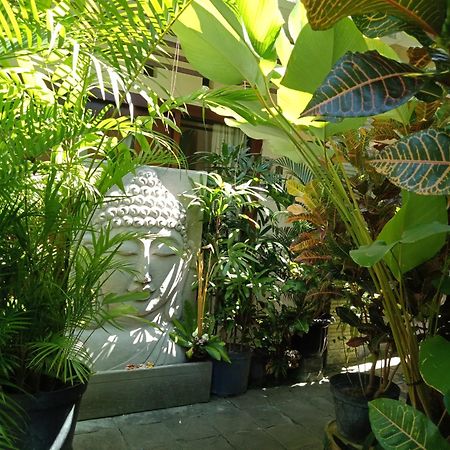 Rika Sanur Homestay Exteriör bild
