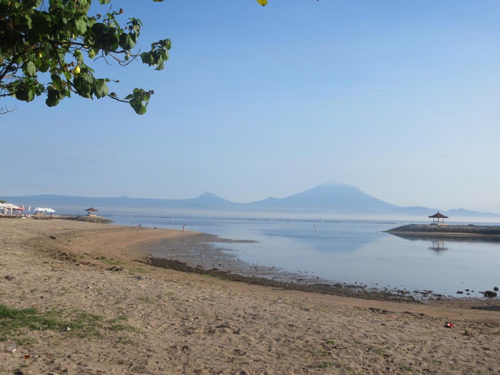 Rika Sanur Homestay Exteriör bild