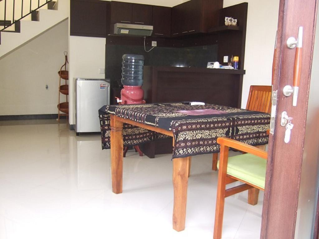 Rika Sanur Homestay Exteriör bild
